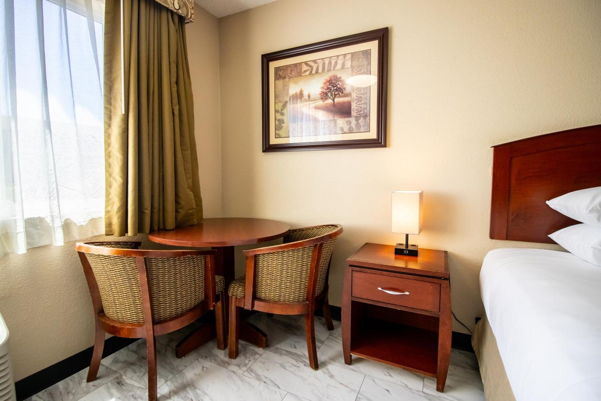 Red Lion Inn & Suites Vancouver Buitenkant foto