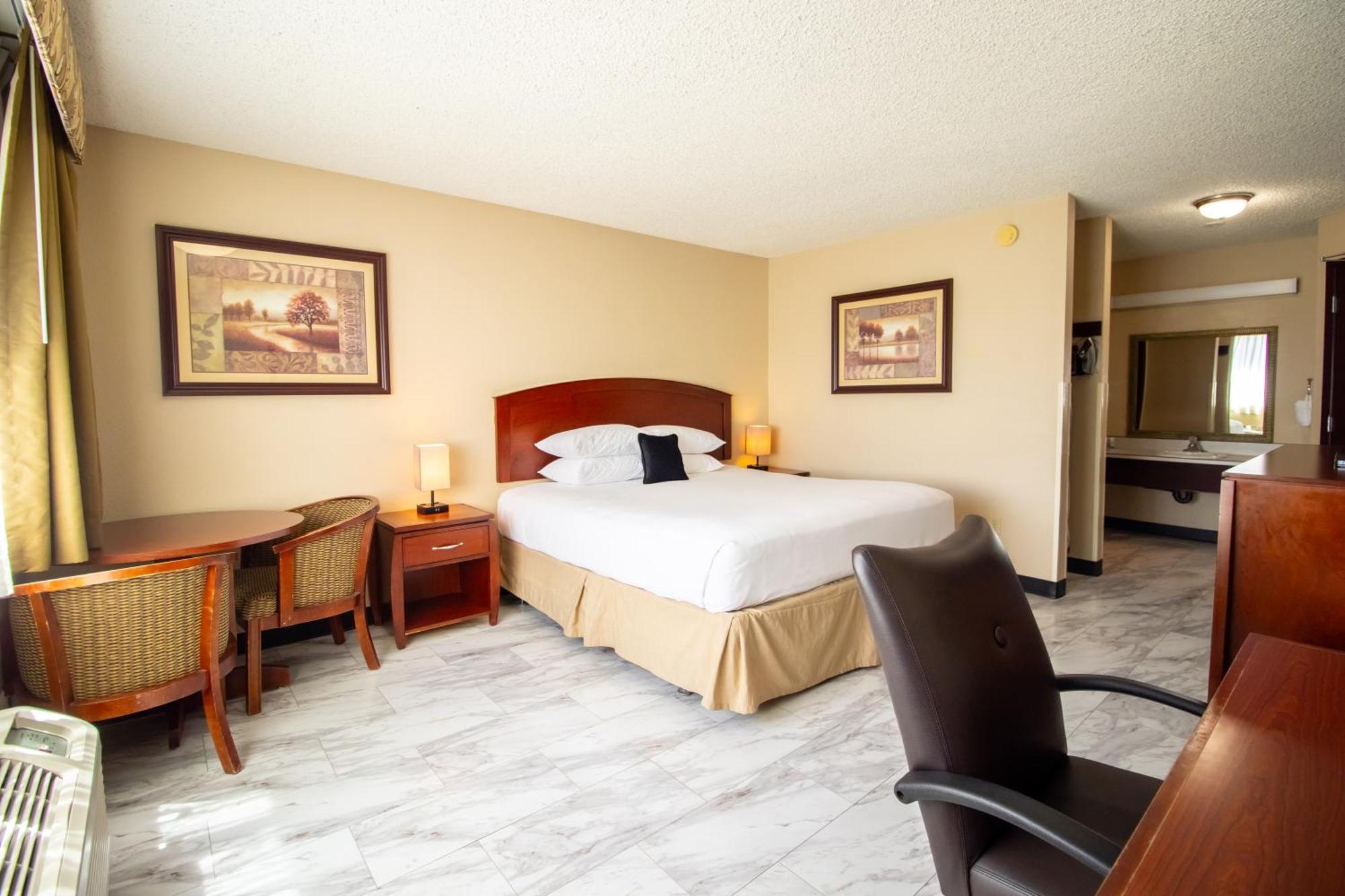 Red Lion Inn & Suites Vancouver Buitenkant foto