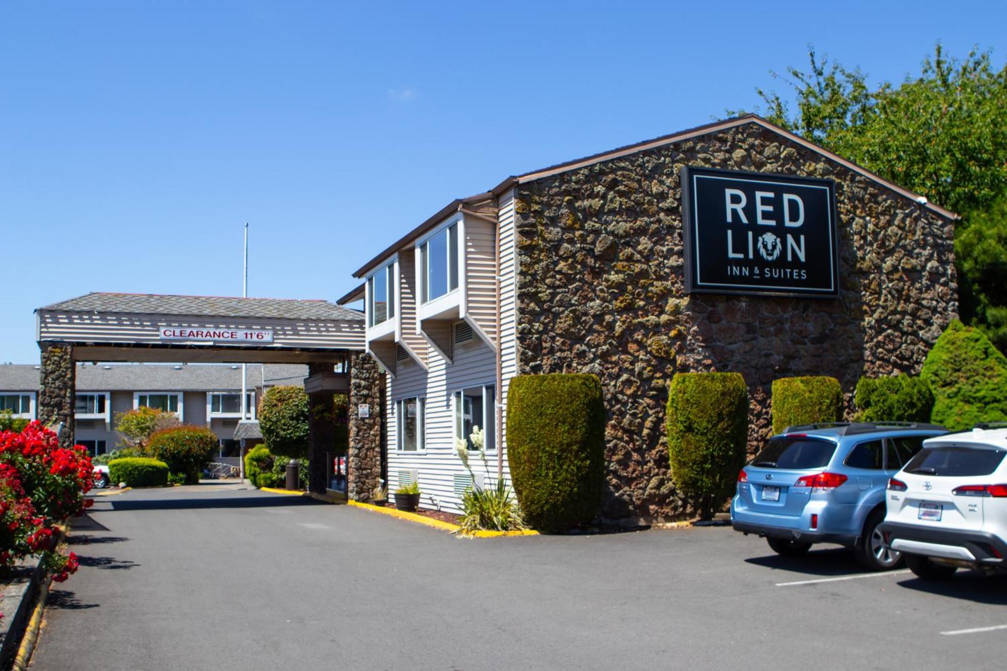 Red Lion Inn & Suites Vancouver Buitenkant foto